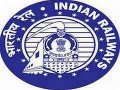 Indian Railways produce about 6 lakh face masks, over 40,000 litres of hand sanitiser | Indian Railways produce about 6 lakh face masks, over 40,000 litres of hand sanitiser