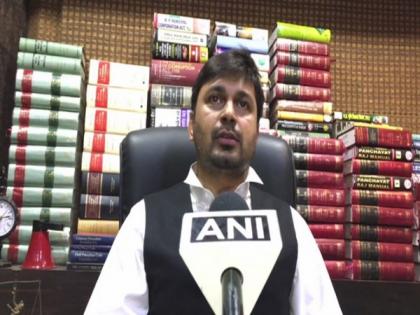 Computer Baba granted bail by court in Indore in attempt to attack with sword case | Computer Baba granted bail by court in Indore in attempt to attack with sword case Computer Baba granted bail by court in Indore in attempt to attack with sword case | Computer Baba granted bail by court in Indore in attempt to attack with sword case
