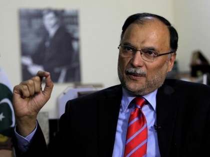 PML-N senior leader Ahsan Iqbal urges Government's allies to part ways with ruling party | PML-N senior leader Ahsan Iqbal urges Government's allies to part ways with ruling party