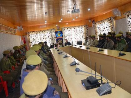 J-K police organises awareness programme on coronavirus | J-K police organises awareness programme on coronavirus J-K police organises awareness programme on coronavirus | J-K police organises awareness programme on coronavirus