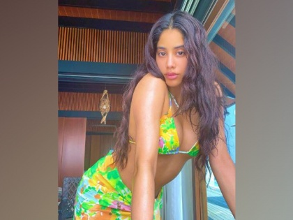 Janhvi Kapoor soars temperature in floral print bikini, terms herself 'Island Girl' | Janhvi Kapoor soars temperature in floral print bikini, terms herself 'Island Girl'