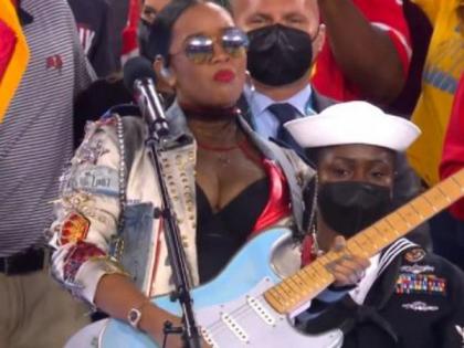 Super Bowl 2021: H.E.R. delivers electrifying performance of 'America the Beautiful' | Super Bowl 2021: H.E.R. delivers electrifying performance of 'America the Beautiful'