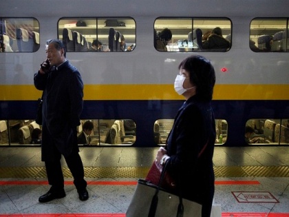 Bullet train service partially suspended in Tokyo following earthquake | Bullet train service partially suspended in Tokyo following earthquake