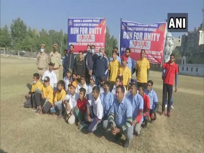 J-K Police organises 'Run for Unity' to promote oneness | J-K Police organises 'Run for Unity' to promote oneness