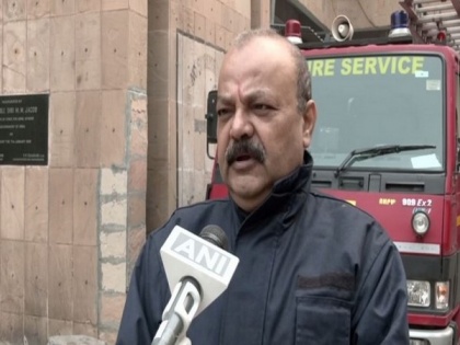 Delhi Fire Services received around 152 calls on Diwali, 25 pc less than last year | Delhi Fire Services received around 152 calls on Diwali, 25 pc less than last year