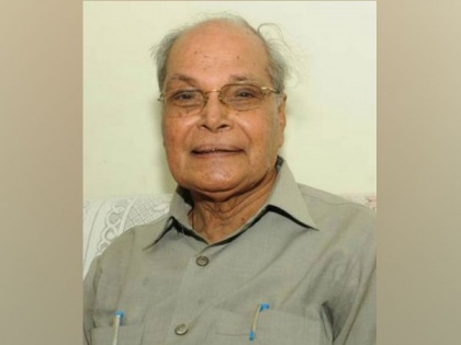 Vice President M Venkaiah Naidu condoles death of veteran journalist Turlapati Kutumba Rao | Vice President M Venkaiah Naidu condoles death of veteran journalist Turlapati Kutumba Rao