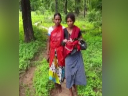 Telangana: Tribal woman delivers baby en route to hospital with ASHA worker's help | Telangana: Tribal woman delivers baby en route to hospital with ASHA worker's help