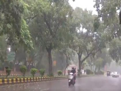 Heavy rains lash several parts of Delhi NCR | Heavy rains lash several parts of Delhi NCR