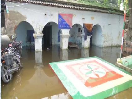 Flood situation grim in Darbhanga's Kusheshwar Asthan | Flood situation grim in Darbhanga's Kusheshwar Asthan
