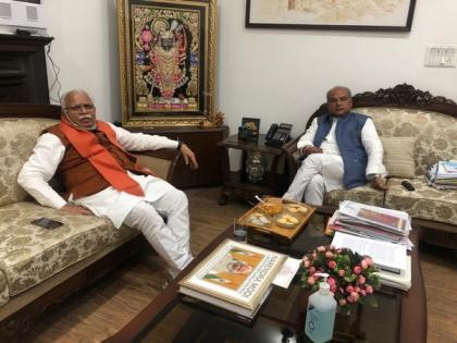 'Tomar assures MSP to Haryana farmers', says Khattar after meeting minister | 'Tomar assures MSP to Haryana farmers', says Khattar after meeting minister 'Tomar assures MSP to Haryana farmers', says Khattar after meeting minister | 'Tomar assures MSP to Haryana farmers', says Khattar after meeting minister