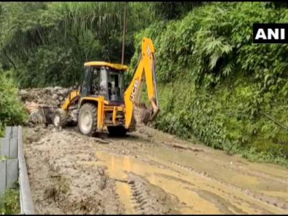 Siliguri landslide: Police commissionerate urges to avoid non-essential travel | Siliguri landslide: Police commissionerate urges to avoid non-essential travel