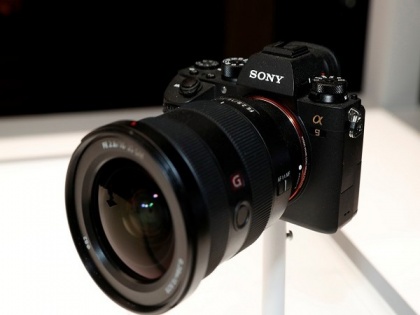 Sony introduces A7C compact full-frame mirrorless camera, priced at USD 1799 | Sony introduces A7C compact full-frame mirrorless camera, priced at USD 1799