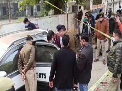 Journalist found dead in car in Kanpur, probe underway | Journalist found dead in car in Kanpur, probe underway Journalist found dead in car in Kanpur, probe underway | Journalist found dead in car in Kanpur, probe underway