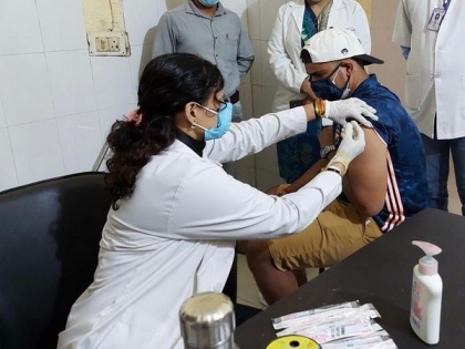 Indian cricketer Karn Sharma receives first dose of COVID-19 vaccine | Indian cricketer Karn Sharma receives first dose of COVID-19 vaccine