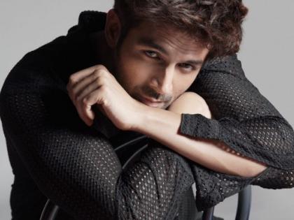 Kartik's post leaves fans wondering if romantic film is on the cards | Kartik's post leaves fans wondering if romantic film is on the cards Kartik's post leaves fans wondering if romantic film is on the cards | Kartik's post leaves fans wondering if romantic film is on the cards