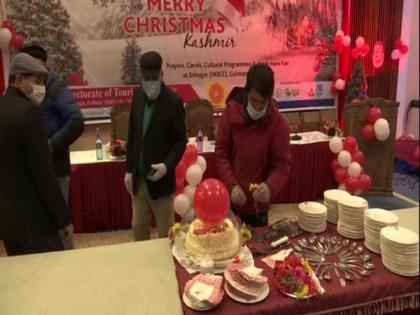 Social distance, communal harmony mark Christmas eve events in J-K | Social distance, communal harmony mark Christmas eve events in J-K Social distance, communal harmony mark Christmas eve events in J-K | Social distance, communal harmony mark Christmas eve events in J-K