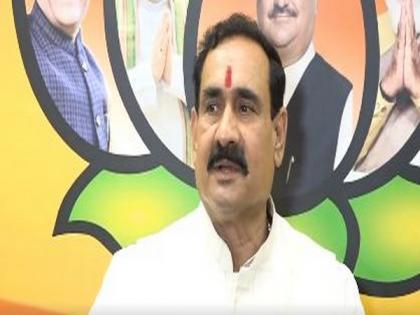 Khargone curfew: Narottam Mishra lauds MP Police for foiling miscreants' plot | Khargone curfew: Narottam Mishra lauds MP Police for foiling miscreants' plot Khargone curfew: Narottam Mishra lauds MP Police for foiling miscreants' plot | Khargone curfew: Narottam Mishra lauds MP Police for foiling miscreants' plot