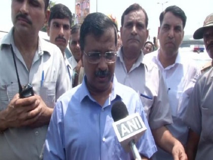 CM Arvind Kejriwal inspects relief camp at Usmanpur | CM Arvind Kejriwal inspects relief camp at Usmanpur