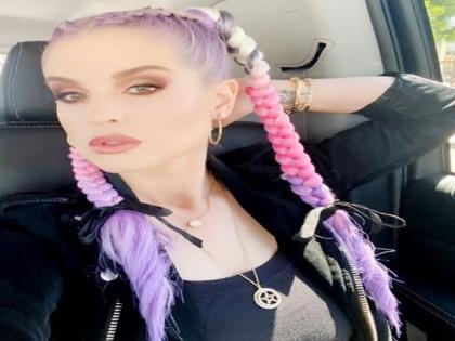 Kelly Osbourne embraces stunning weight loss in latest Instagram post | Kelly Osbourne embraces stunning weight loss in latest Instagram post Kelly Osbourne embraces stunning weight loss in latest Instagram post | Kelly Osbourne embraces stunning weight loss in latest Instagram post