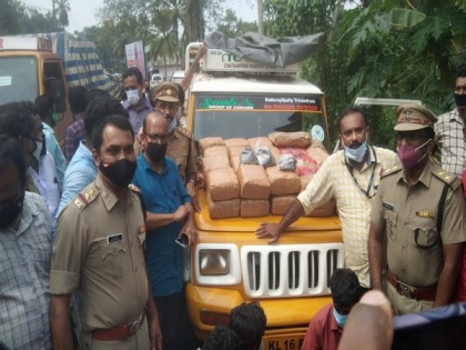 100 kg ganja, 3 kg hashish oil seized in Thiruvananthapuram, 4 held | 100 kg ganja, 3 kg hashish oil seized in Thiruvananthapuram, 4 held