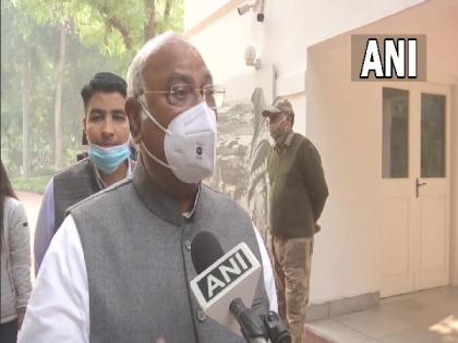 'It's victory of farmers', says Mallikarjun Kharge on repeal of farm laws | 'It's victory of farmers', says Mallikarjun Kharge on repeal of farm laws