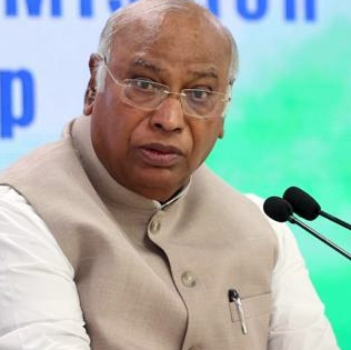 BJP-RSS against diversity, want to take away tribal land, forests; MNF, ZPM acting as unofficial agents of BJP: Kharge | BJP-RSS against diversity, want to take away tribal land, forests; MNF, ZPM acting as unofficial agents of BJP: Kharge BJP-RSS against diversity, want to take away tribal land, forests; MNF, ZPM acting as unofficial agents of BJP: Kharge | BJP-RSS against diversity, want to take away tribal land, forests; MNF, ZPM acting as unofficial agents of BJP: Kharge