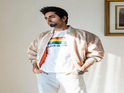 Ayushmann Khurrana reciprocates Lata Mangeshkar's blessings with gratitude filled Tweet | Ayushmann Khurrana reciprocates Lata Mangeshkar's blessings with gratitude filled Tweet Ayushmann Khurrana reciprocates Lata Mangeshkar's blessings with gratitude filled Tweet | Ayushmann Khurrana reciprocates Lata Mangeshkar's blessings with gratitude filled Tweet