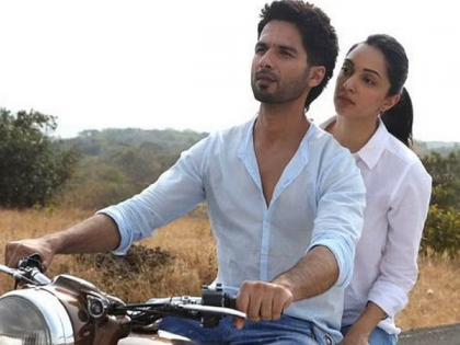 Kiara Advani plays 'Kaise Hua' from 'Kabir Singh' on piano, Shahid Kapoor reacts | Kiara Advani plays 'Kaise Hua' from 'Kabir Singh' on piano, Shahid Kapoor reacts Kiara Advani plays 'Kaise Hua' from 'Kabir Singh' on piano, Shahid Kapoor reacts | Kiara Advani plays 'Kaise Hua' from 'Kabir Singh' on piano, Shahid Kapoor reacts