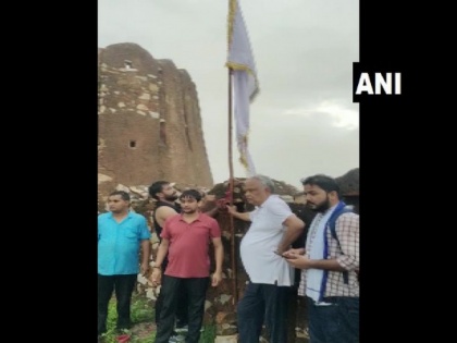 Rajasthan: BJP MP Kirodi Lal Meena booked after hoisting flag of Meena community at Amagarh Fort | Rajasthan: BJP MP Kirodi Lal Meena booked after hoisting flag of Meena community at Amagarh Fort