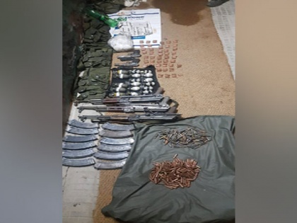 Security forces recover huge cache of arms, ammunition in J-K's Bandipora | Security forces recover huge cache of arms, ammunition in J-K's Bandipora