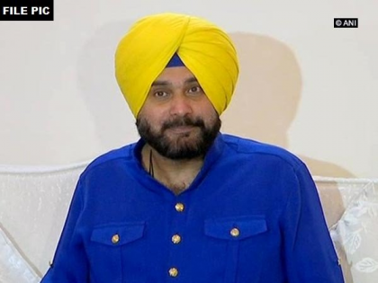 Sidhu to offer prayers at Dera Baba Nanak today for reopening of Kartarpur corridor | Sidhu to offer prayers at Dera Baba Nanak today for reopening of Kartarpur corridor Sidhu to offer prayers at Dera Baba Nanak today for reopening of Kartarpur corridor | Sidhu to offer prayers at Dera Baba Nanak today for reopening of Kartarpur corridor