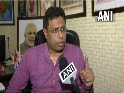 TMC emerges as party of thieves, scamsters under Mamata's leadership : BJP MP Soumitra Khan | TMC emerges as party of thieves, scamsters under Mamata's leadership : BJP MP Soumitra Khan TMC emerges as party of thieves, scamsters under Mamata's leadership : BJP MP Soumitra Khan | TMC emerges as party of thieves, scamsters under Mamata's leadership : BJP MP Soumitra Khan