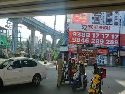 COVID-19: Kerala Police check IDs of commuters amid state-wide lockdown | COVID-19: Kerala Police check IDs of commuters amid state-wide lockdown