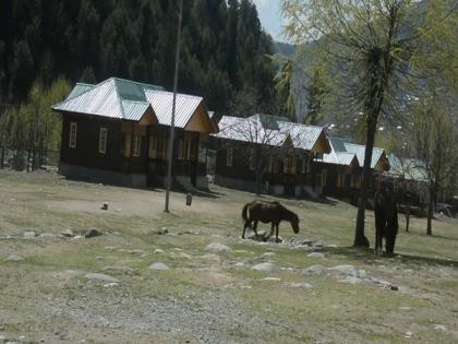 J-K admin begins constructing infrastructure in Kokernag to attract tourists | J-K admin begins constructing infrastructure in Kokernag to attract tourists