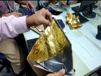 Gold worth Rs 27.6 lakhs seized by Customs at Kolkata airport | Gold worth Rs 27.6 lakhs seized by Customs at Kolkata airport