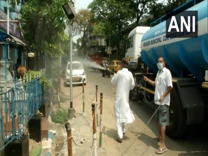 Kolkata Municipal Corporation conducts disinfection drive | Kolkata Municipal Corporation conducts disinfection drive