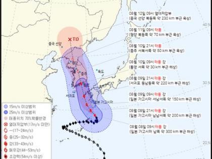Typhoon Khanun to pass through S. Korea from Thursday-Friday | Typhoon Khanun to pass through S. Korea from Thursday-Friday Typhoon Khanun to pass through S. Korea from Thursday-Friday | Typhoon Khanun to pass through S. Korea from Thursday-Friday