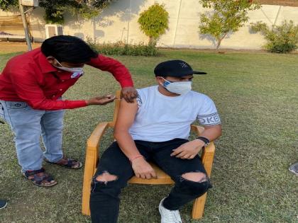 Kuldeep Yadav receives first dose of COVID-19 vaccine | Kuldeep Yadav receives first dose of COVID-19 vaccine