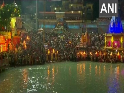 2,167 positive COVID-19 cases in Haridwar in last five days; Kumbh Mela to continue | 2,167 positive COVID-19 cases in Haridwar in last five days; Kumbh Mela to continue