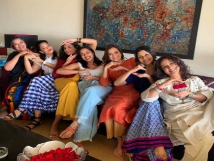 Divya Dutta shares priceless throwback pic featuring Shabana Azmi with other leading ladies | Divya Dutta shares priceless throwback pic featuring Shabana Azmi with other leading ladies