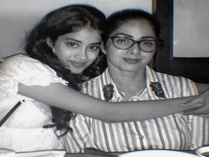 Janhvi Kapoor shares beautiful throwback photos of late Sridevi on Mother's Day | Janhvi Kapoor shares beautiful throwback photos of late Sridevi on Mother's Day