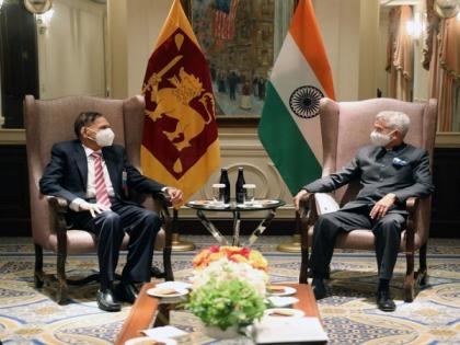 Jaishankar meets Lankan counterpart, holds comprehensive discussion | Jaishankar meets Lankan counterpart, holds comprehensive discussion