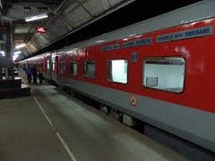 575 'shramik special' trains operationalised from various states, says Indian Railways | 575 'shramik special' trains operationalised from various states, says Indian Railways