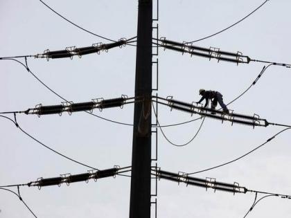 Power supply resumes in Chennai after night-long disruption | Power supply resumes in Chennai after night-long disruption Power supply resumes in Chennai after night-long disruption | Power supply resumes in Chennai after night-long disruption