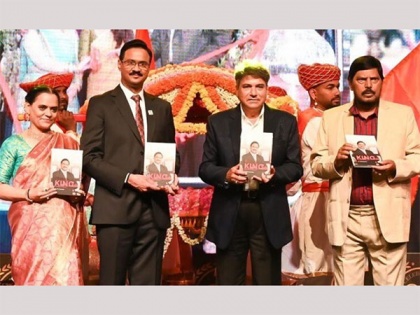 Masala King Dr Dhananjay Datar releases a special autobiography on his life and struggle | Masala King Dr Dhananjay Datar releases a special autobiography on his life and struggle
