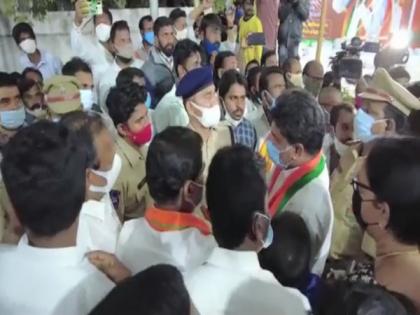 Telangana BJP president Bandi Sanjay Kumar arrested in Karimnagar | Telangana BJP president Bandi Sanjay Kumar arrested in Karimnagar
