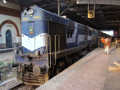 India to handover 10 broad-gauge diesel locos to Bangladesh on Monday | India to handover 10 broad-gauge diesel locos to Bangladesh on Monday
