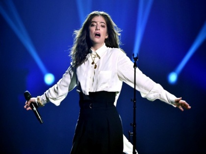 Lorde no longer performing at 2021 MTV Video Music Awards | Lorde no longer performing at 2021 MTV Video Music Awards