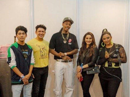 Madhuri Dixit poses with rapper Wiz Khalifa in Mumbai | Madhuri Dixit poses with rapper Wiz Khalifa in Mumbai