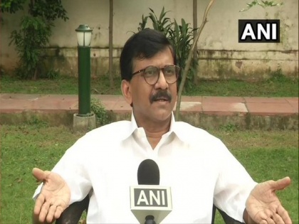 Accused did not ask us before attack: Sanjay Raut on ex-navy officer's assault | Accused did not ask us before attack: Sanjay Raut on ex-navy officer's assault